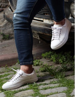 حذاء كلاسيكي